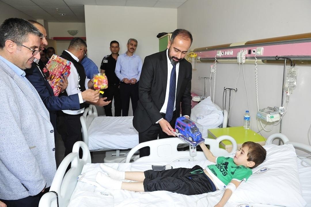 YY&Uuml;&rsquo;de bayramlaşma