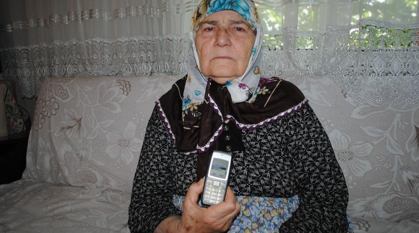 Devecioğlu; "Bayram tatlısının tadı mesajla alınmaz"