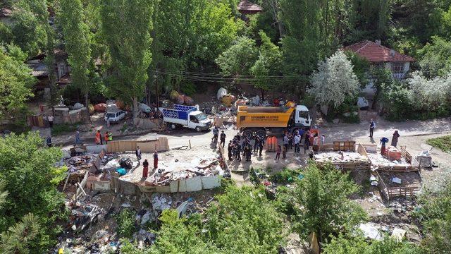 Ankara Zabıtasından çöp ve atık mücadelesi