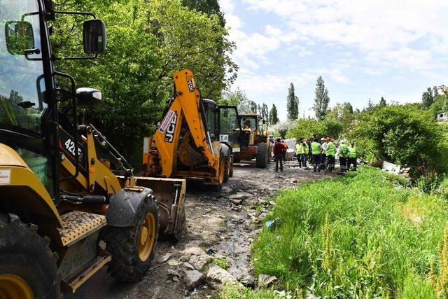 Ankara Zabıtasından çöp ve atık mücadelesi