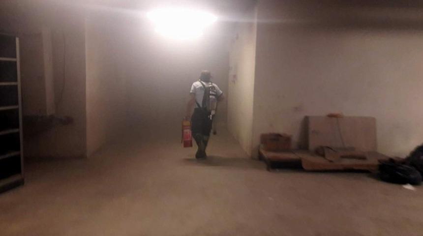 Siirt’te akü deposunda çıkan yangın korkuttu