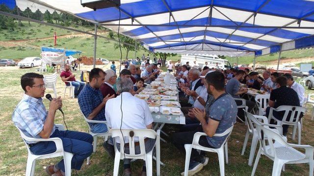 Bayramda geleneksel hayır yemeği