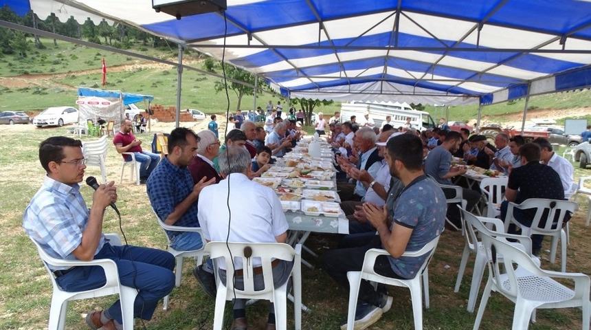 Bayramda geleneksel hayır yemeği