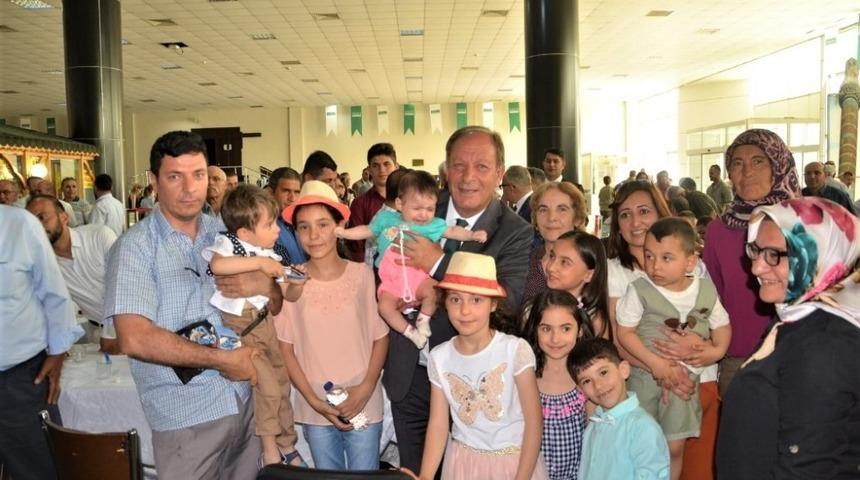 Başkan Oprukçu bayramda da hemşehrileriyle buluştu