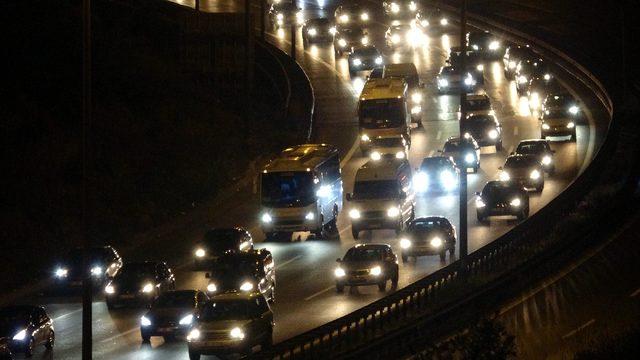 Tatilcilerin bayram dönüşü yoğunluğu başladı