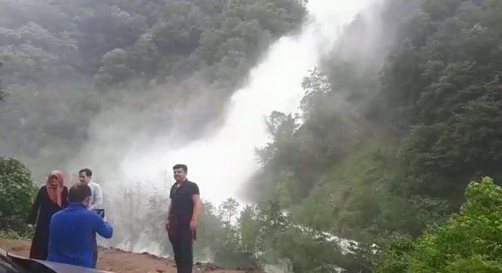 Gören telefonuna sarılıyor G4