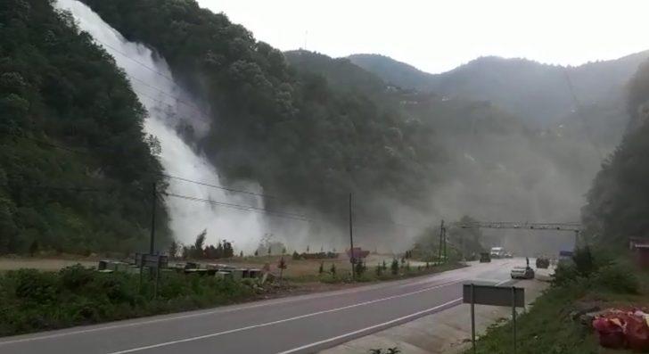 Gören telefonuna sarılıyor G5