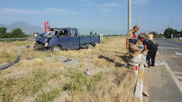 Erzincan'da kaza: 6 yaralı