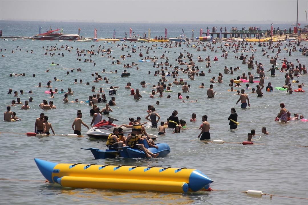 Denizde kula&ccedil; atacak yer kalmadı