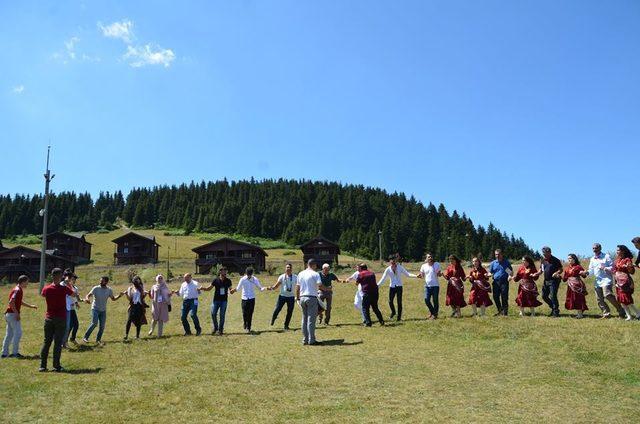 Tatilciler Karadeniz’e akın etti