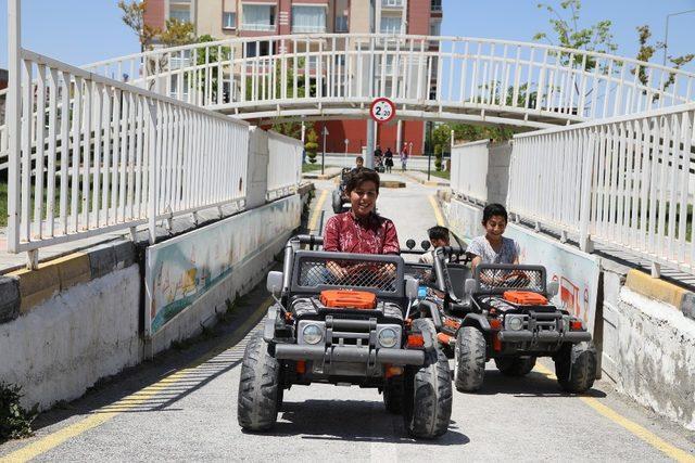 Suriyeli öğrencilere trafik eğitimi verildi