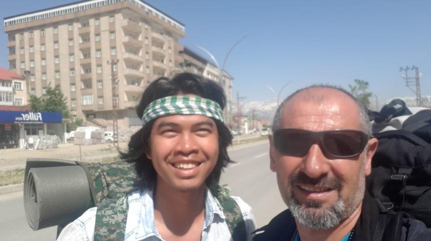 Kambo&ccedil;yalı gen&ccedil; Y&uuml;ksekova&rsquo;yı gezdi