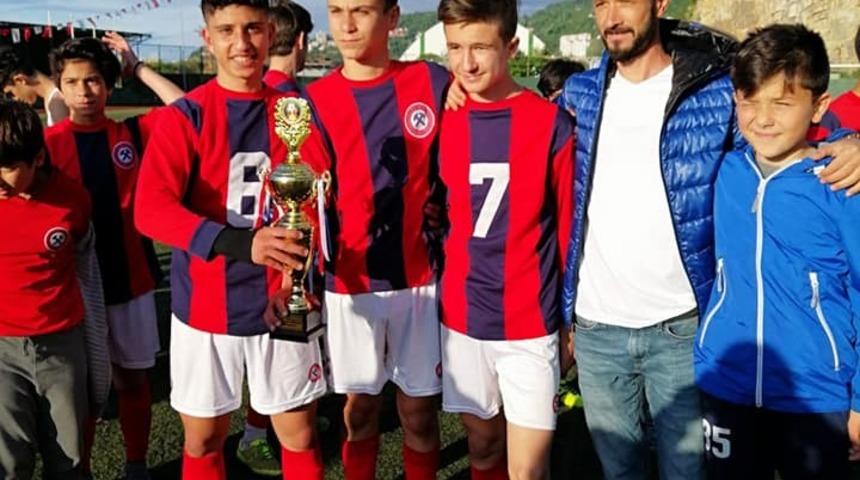 Zonguldak K&ouml;m&uuml;rspor&rsquo;un gen&ccedil; yeteneği T&uuml;rkiye derecesi yaptı