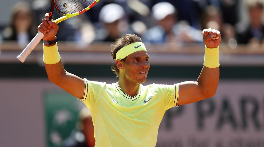 Roger Federer'i 3-0 yenen Rafael Nadal, Roland Garros'ta finale çıktı