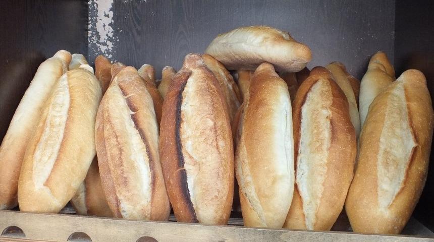 Pazaryeri&rsquo;nde fırıncıların ekmeğe zammı tepkisi