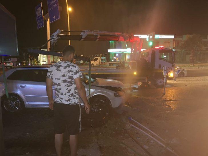 Kavşağa hızlı girince kontrolü kaybetti G2