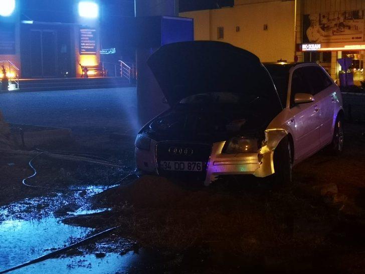 Kavşağa hızlı girince kontrolü kaybetti G3