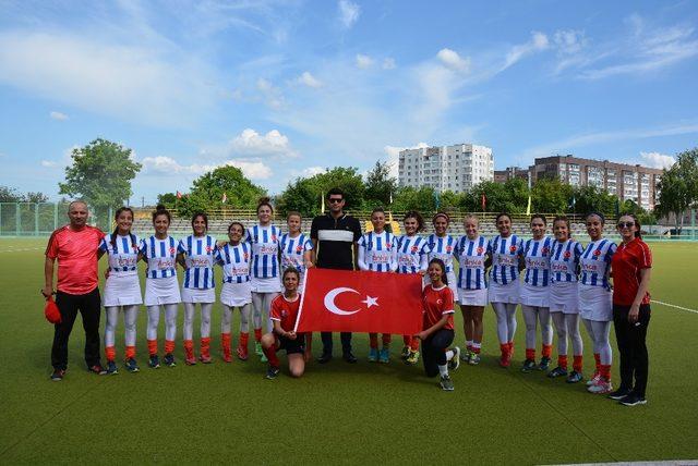 Polisg&uuml;c&uuml; Avrupa Şampiyonasına gol yağmuruyla başladı 1