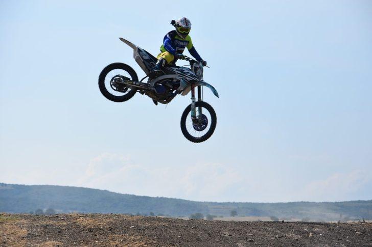 Gönen’de motosikletler kıran kırana yarışacak G1