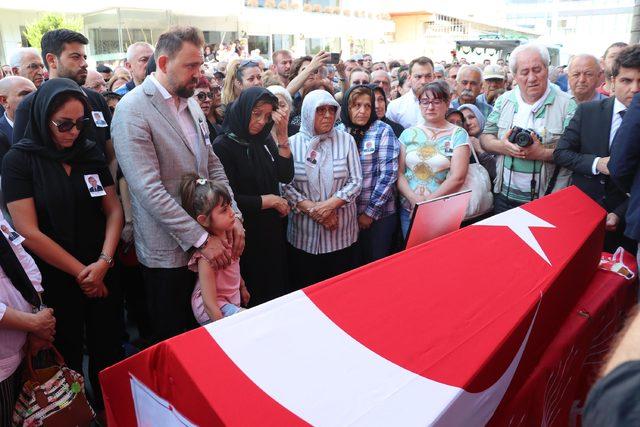 Yaşamını yitiren CHP Milletvekili Arslan için Denizli'de tören