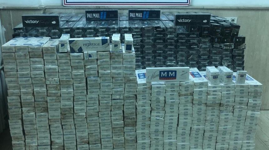 &Ccedil;aldıran&rsquo;da 19 bin 952 paket ka&ccedil;ak sigara ele ge&ccedil;irildi