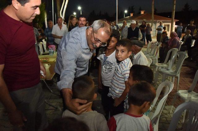 Bozdoğan, bayram tatilinde mahalleleri ziyaret etti