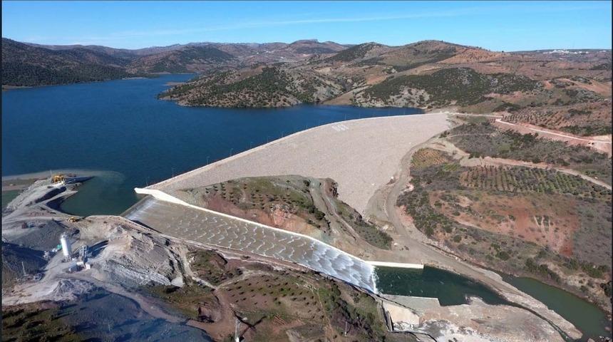 Kilis i&ccedil;me suyu ihale atının d&ouml;şenmesi s&uuml;r&uuml;yor