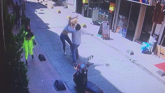 Beyoğlu'nda 2 kadının feci şekilde darp edilmesi kamerada...