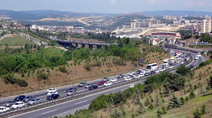 Dönüş çilesi başladı! İşte trafik durumu