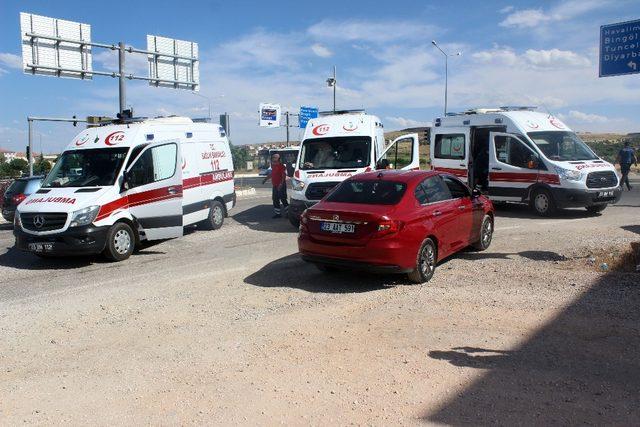 Elazığ’da trafik kazası: 4’ü çocuk 10 yaralı