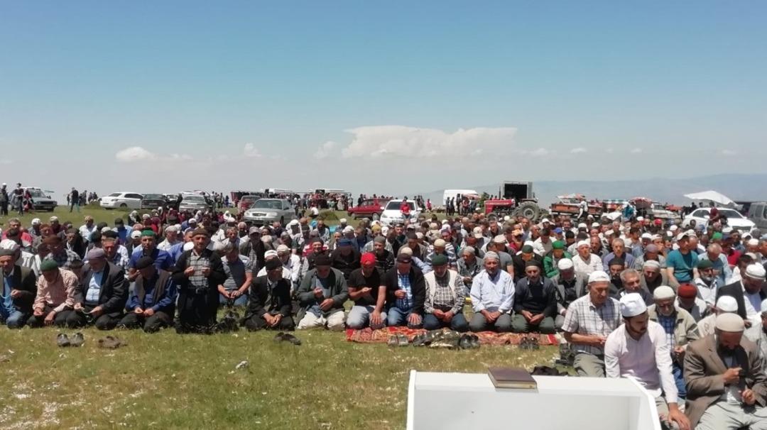 N&ouml;beti Baba Yağmur ve Ş&uuml;k&uuml;r Duası