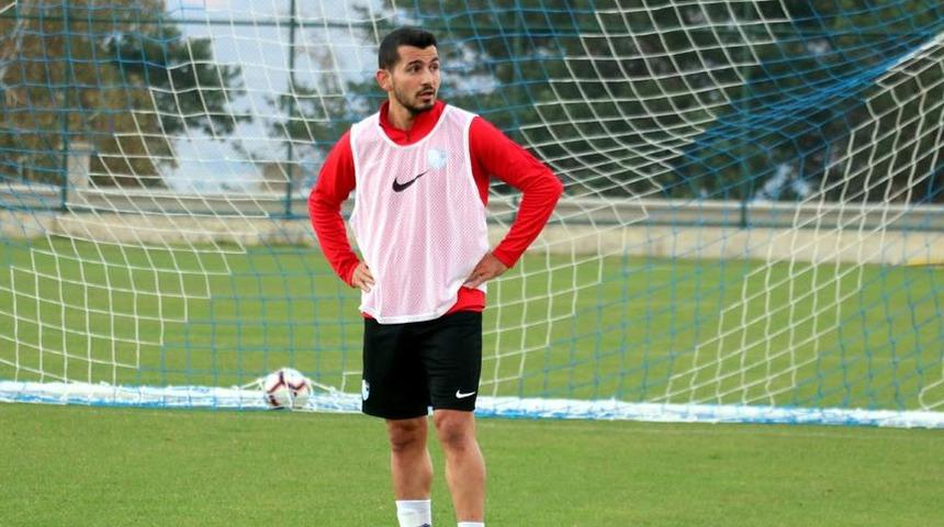 Kayserispor, Emrah Başsan'ı listeye aldı