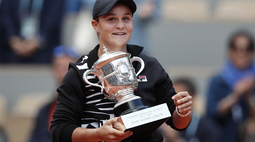 Fransa Açık'ta kadınlarda şampiyon Ashleigh Barty