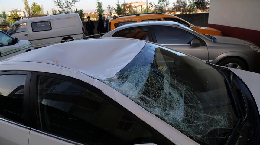 Sivas'ta korkun&ccedil; &ouml;l&uuml;m! Dokuzuncu kattan d&uuml;şt&uuml;