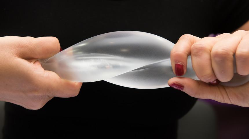 Dokuz kadın bu yüzden hayatını kaybetti! Meme silikonu operasyonlarında kanser riski