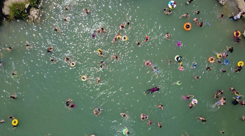 Keramet Ilıcası'na ziyaret&ccedil;i akını