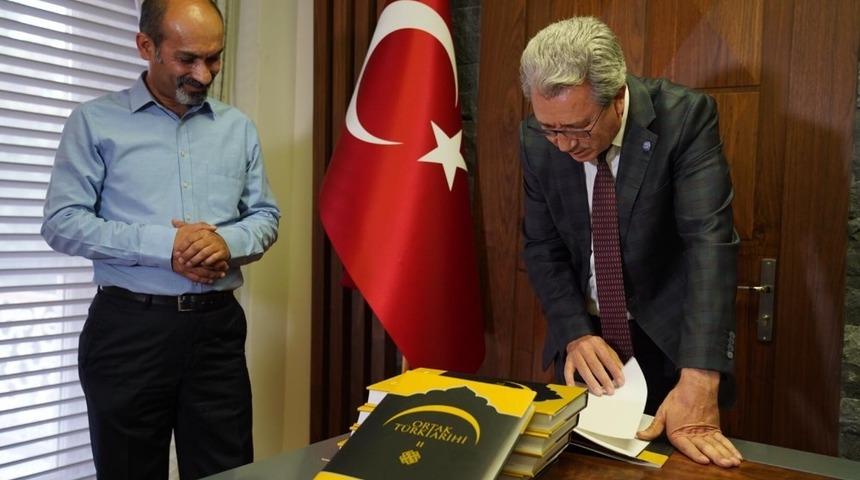 &ldquo;Ortak T&uuml;rk Tarihi&rdquo;ne Ege Damgası