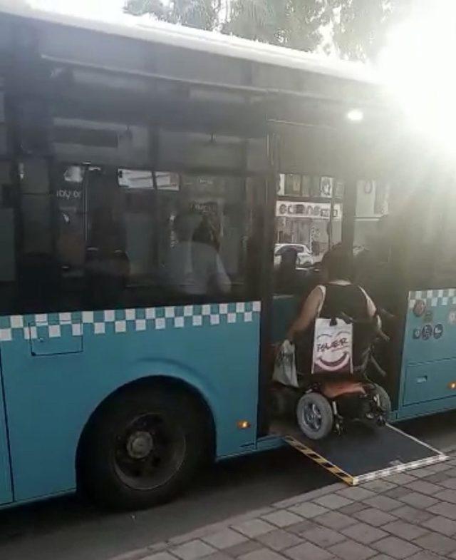 Antalya’da otobüs şoförünün engelleri aşan hareketi