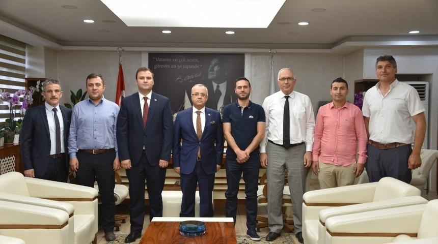 Salihli Belediyespor g&ouml;rev dağılımı yaptı