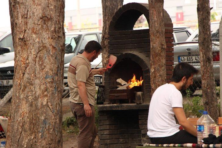 Bayram tatilinin son gününü piknikte geçirdiler G5