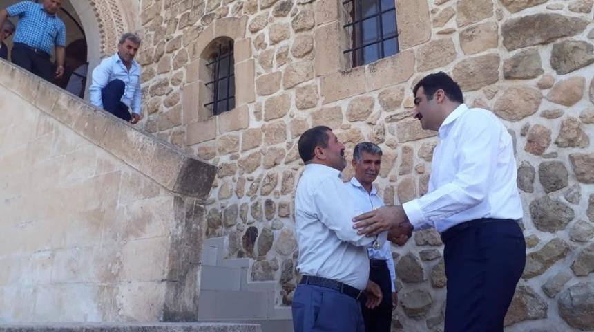 Kavga husumete d&ouml;n&uuml;şmeden barıştılar