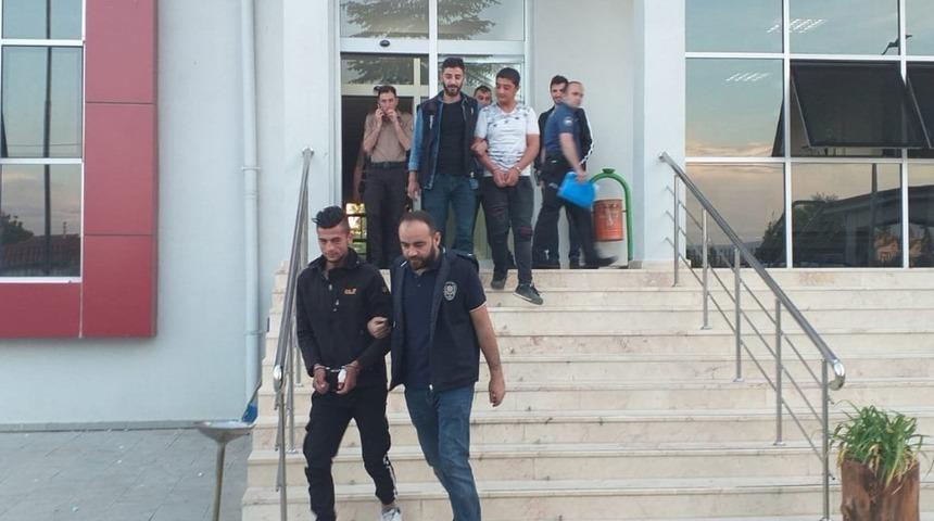 Motosiklet hırsızları su&ccedil;&uuml;st&uuml; yakalandı