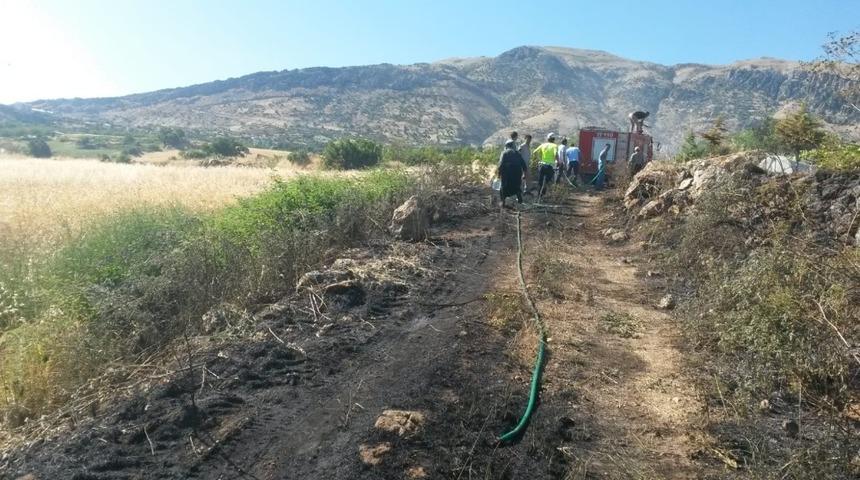 Polisin dikkati orman yangınını &ouml;nledi