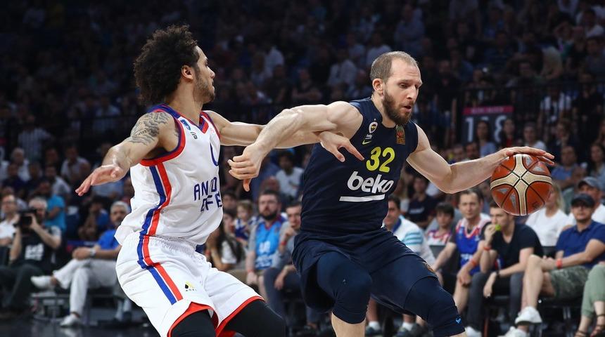 F.Bahçe Efes'i dağıttı, avantajı kaptı!