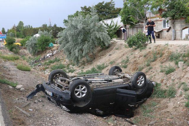 Burdur’da otomobil devrildi: 4 yaralı