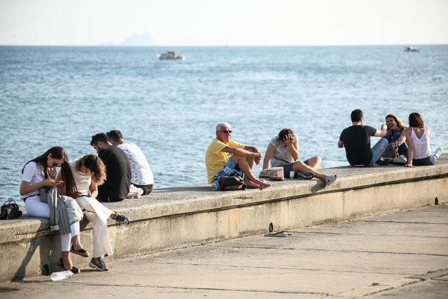 İstanbullu hafta sonu sahilleri doldurdu