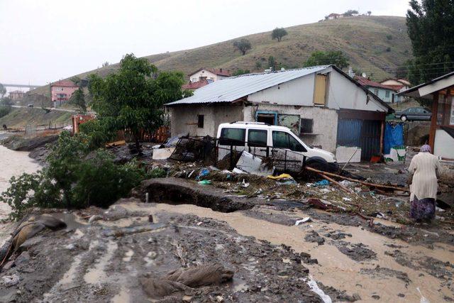 Ankara'da sağanak sele neden oldu (3)