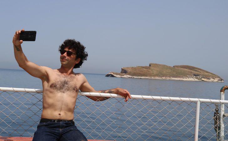 Atatürk Adası'nı gören telefonuna sarılıyor!  G4