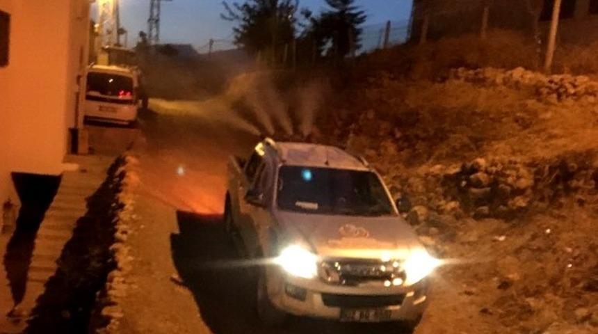 K&ouml;ylerde ila&ccedil;lama s&uuml;r&uuml;yor