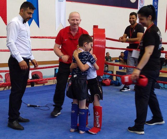 Nazlı Hilalim Benim Bayrağım Çocuklar Muaythai Şampiyonası Yapıldı